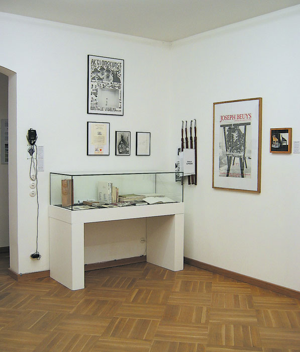 Kryptische Konzepte: Beuys goes eBay, Ausstellung